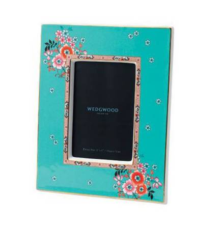 Wonderlust Frame-Holds 4" X 6"