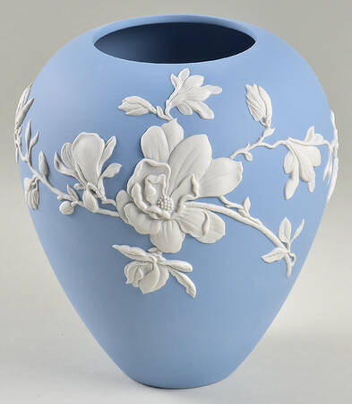 Magnolia Blossom-Blue 7" Vase