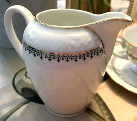 WIG1498 Creamer