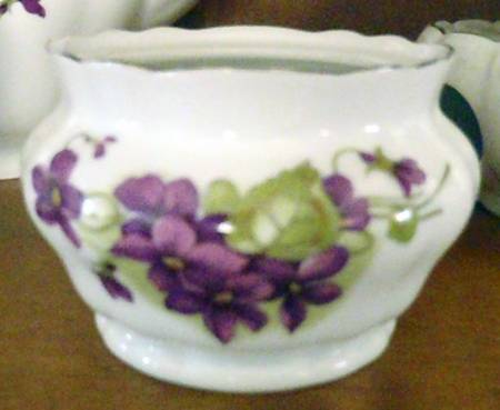 Violet Bouquet (Platinum Trim) Sugar Bowl No Lid