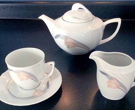 Dawn Teapot & Lid