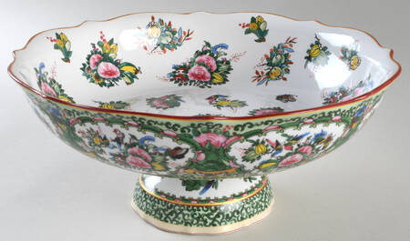 Famille Rose Large Fluted Pedestal Fruit Bowl