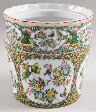 Famille Rose Small Canister No Lid