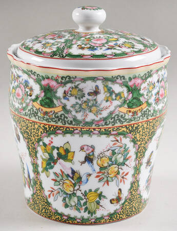Famille Rose Small Canister & Lid