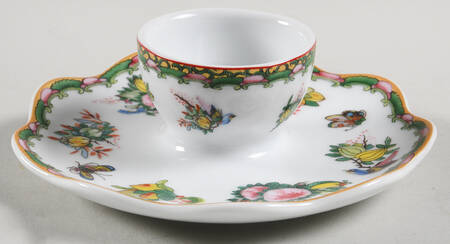 Famille Rose Single Egg Cup
