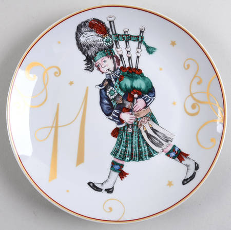 12 Days of Christmas (Scrolls and Stars) Salad/Dessert Plate