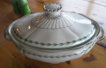 A4219 Tureen &  Lid