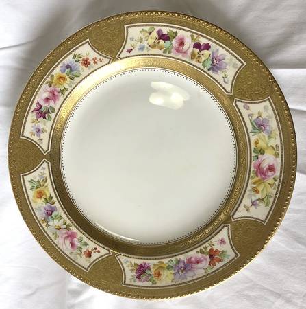 WW702 by Wedgwood