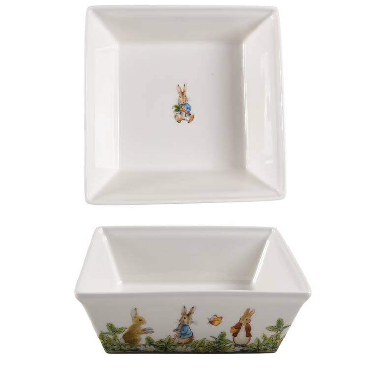 Peter Rabbit 8" Square Baker