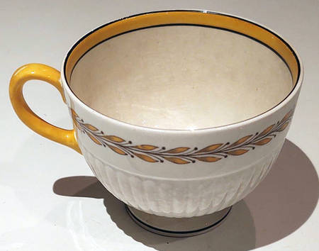 Al7843 Footed Cup