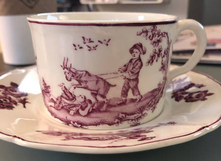 Personages-Mulberry Flat Cup & Saucer Set