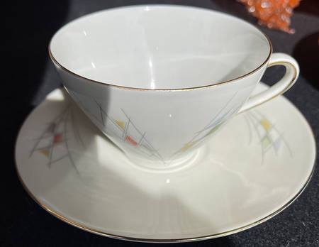 WIG1565 Flat Cup & Saucer Set