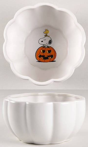 Peanuts Halloween Soup/Cereal Bowl