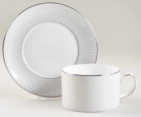 Gio Platinum Flat Cup & Saucer Set