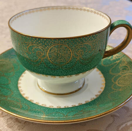 W2672 Footed Cup & Saucer Set
