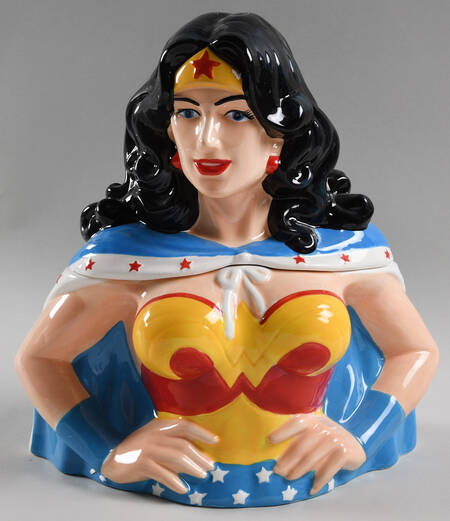 Cookie Jars Figural Cookie Jar & Lid