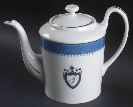 The White House Collection (Black Backstamp) Teapot & Lid