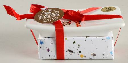 Giftware Q  Cardinal Soap Set