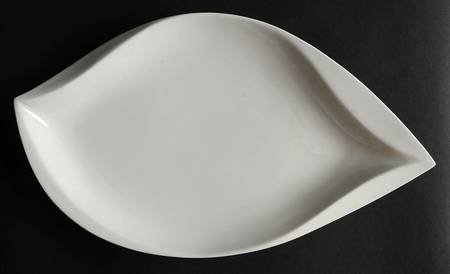 Sam & Squito 14" Leaf Shaped Platter