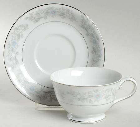 Grace Footed Cup & Saucer Set