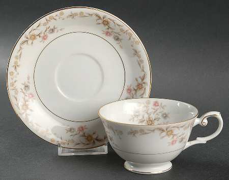 Helena Footed Cup & Saucer Set