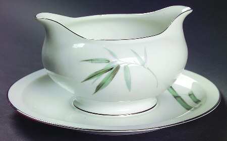 Mandarin Gravy Boat with Attached Underplate