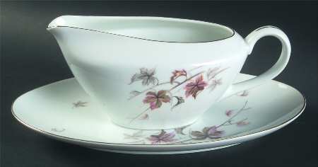 Montreal Gravy Boat & Underplate/Relish