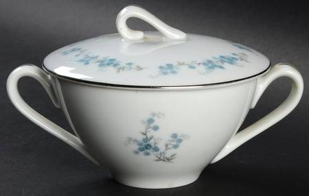 Nancy (Center Design) Sugar Bowl & Lid