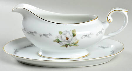 Rosalinda Gravy Boat & Underplate