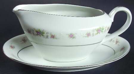 Serenade Gravy Boat & Underplate/Relish