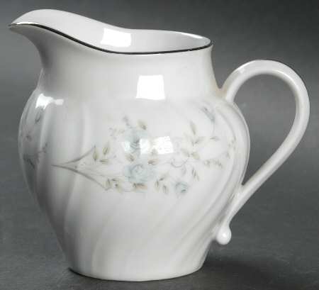 Sherwood Creamer by Yamaka