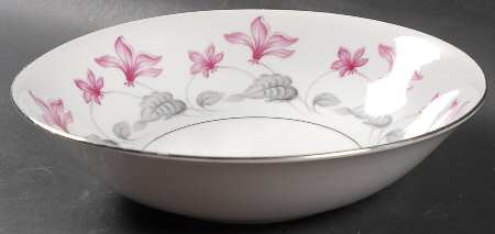 Woodbine 9" Round Vegetable Bowl
