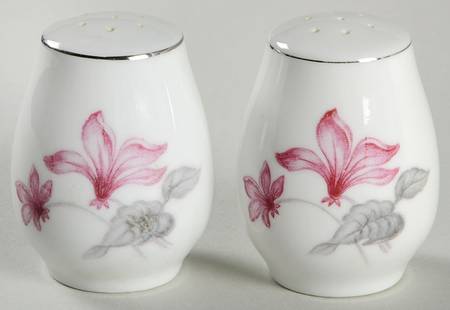Woodbine Salt & Pepper Set