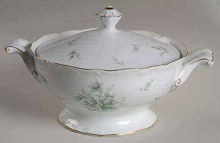 Jade Rose Round Covered Vegetable