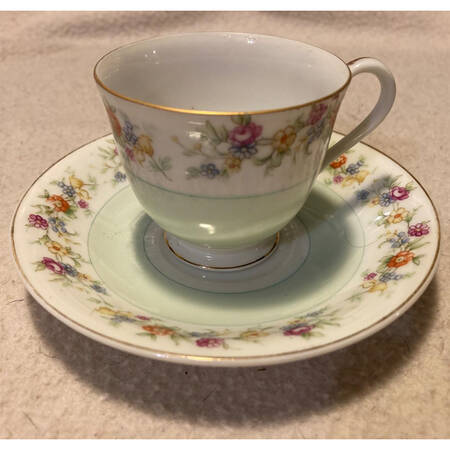 YAM36 Footed Cup & Saucer Set