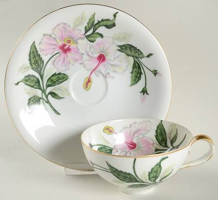 YAM41 Flat Cup & Saucer Set