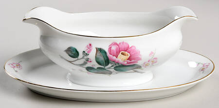 YAM42 Gravy Boat with Attached Underplate