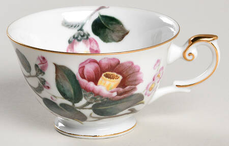YAM42 Footed Cup