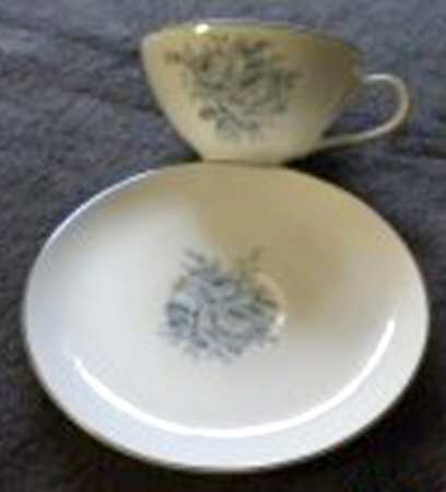 Melody Flat Cup & Saucer Set