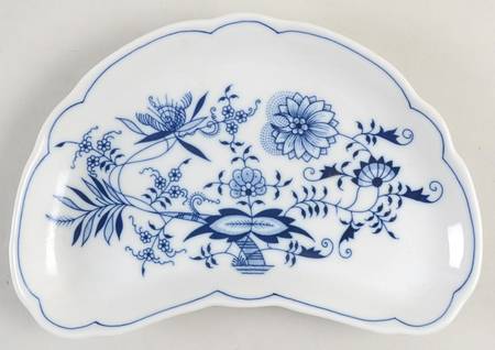 Blue Onion Crescent Salad Plate