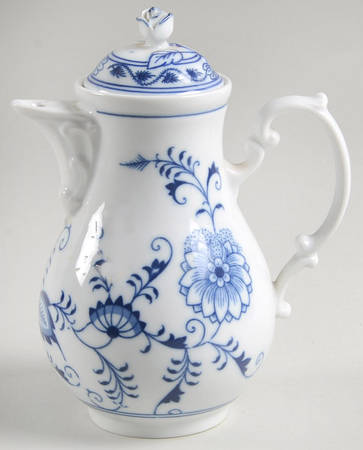 Blue Onion Mini Coffee Pot & Lid by Zwiebelmuster