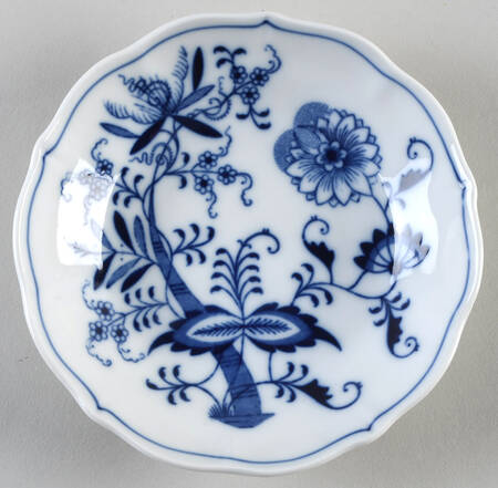 Blue Onion Saucer for Oversized Cup