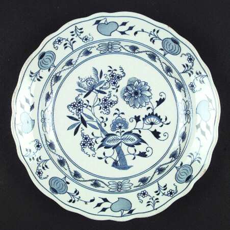 Blue Onion Luncheon Plate by Zwiebelmuster
