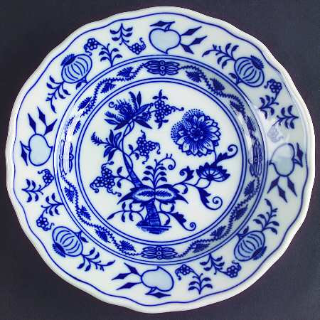 Blue Onion Dessert/Pie Plate by Zwiebelmuster