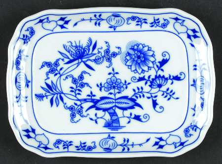 Blue Onion Butter Tray by Zwiebelmuster