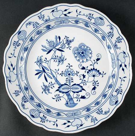 Blue Onion 12" Chop Plate (Round Platter) by Zwiebelmuster