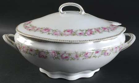 SCR253 Oval Tureen & Lid