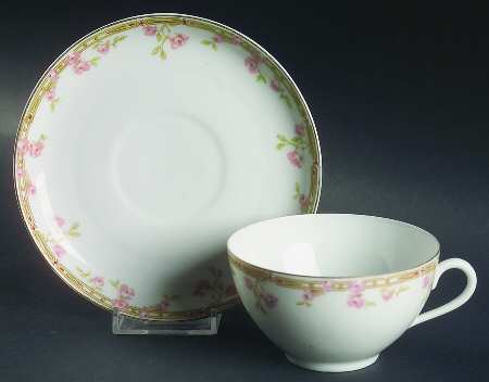 8709 Flat Cup & Saucer Set