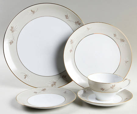 Frosted Leaves 5 Piece Place Setting