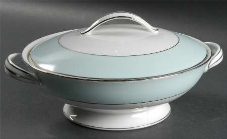 Serenity Round Covered Vegetable